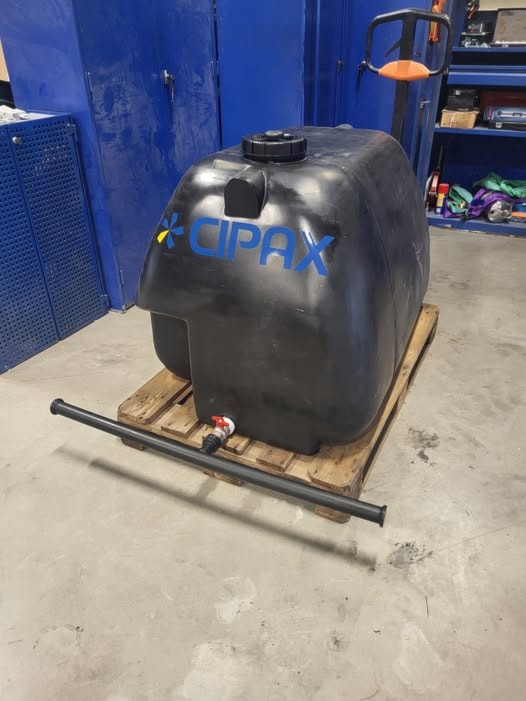 Cipax sponser skøytesprøyte!